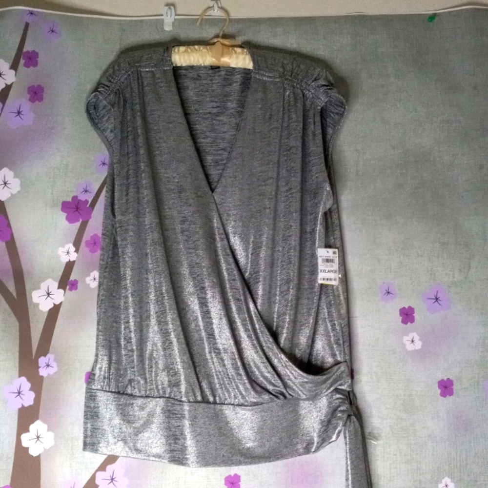 Silver Wrap Top, sleeveless and ready for an     event to shine     2X New